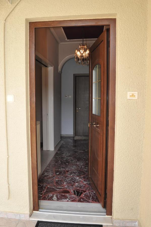Ananta House Villa Калампака Екстериор снимка