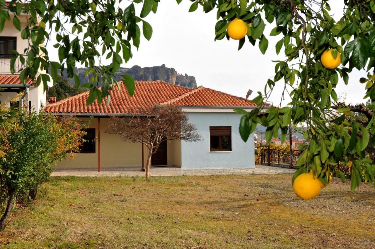 Ananta House Villa Калампака Екстериор снимка